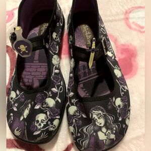 Romeo and juliet Chocolitas, Comes with certificate of authenticity.